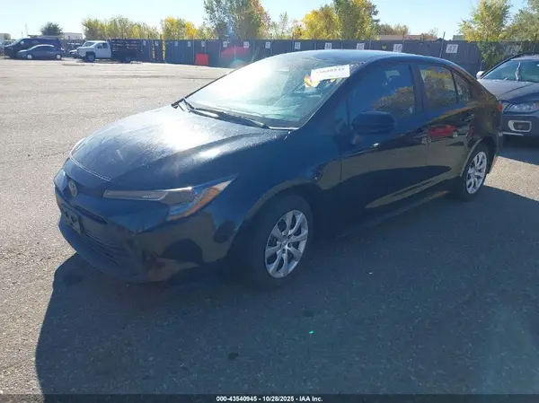 5YFB4MDE8RP141850 2024 TOYOTA COROLLA - Image 2