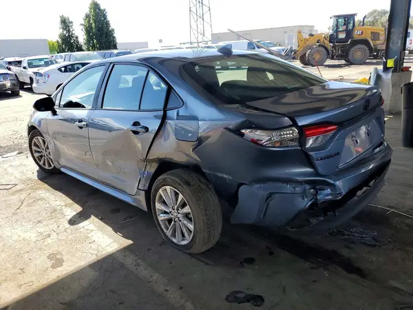 5YFB4MDE8RP142643 2024 TOYOTA COROLLA - Image 2
