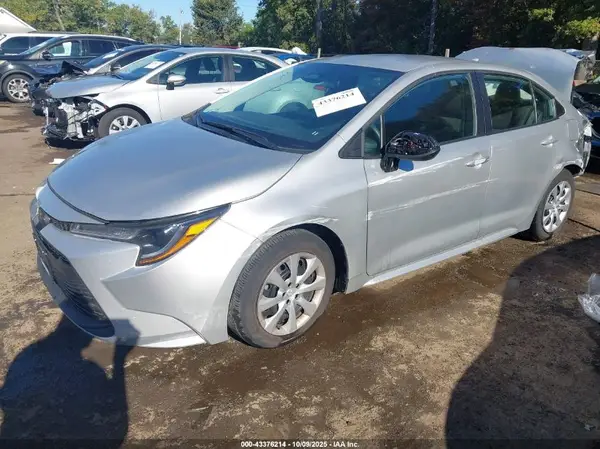 5YFB4MDE8RP143551 2024 TOYOTA COROLLA - Image 2