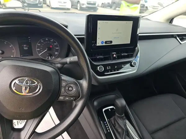 5YFB4MDE8RP155621 2024 TOYOTA COROLLA - Image 2