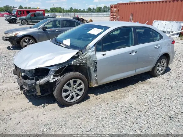5YFB4MDE8RP156333 2024 TOYOTA COROLLA - Image 2