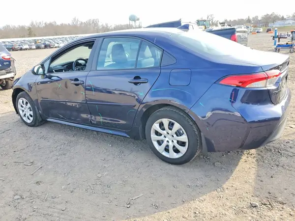 5YFB4MDE8RP158261 2024 TOYOTA COROLLA - Image 2