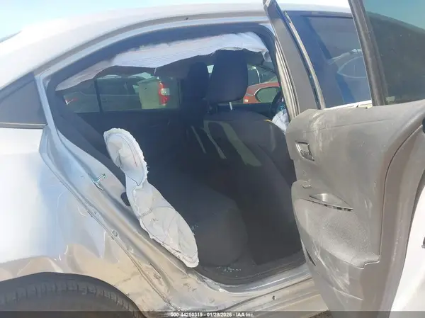 5YFB4MDE8RP158552 2024 TOYOTA COROLLA - Image 8