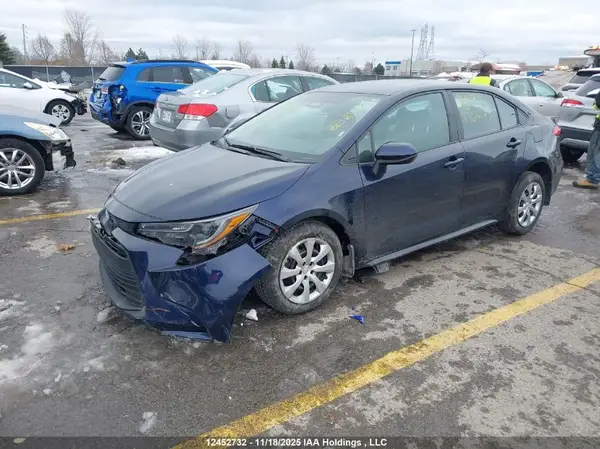 5YFB4MDE8RP161273 2024 TOYOTA COROLLA - Image 2