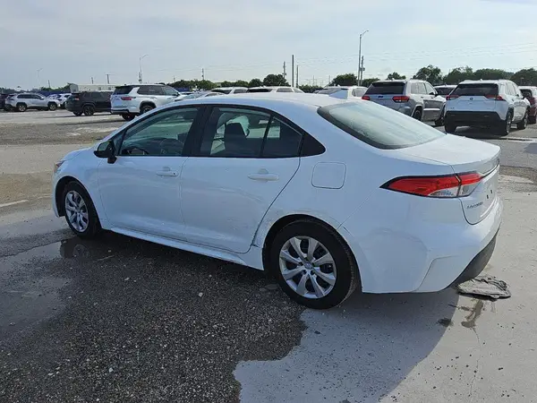 5YFB4MDE8RP165436 2024 TOYOTA COROLLA - Image 2
