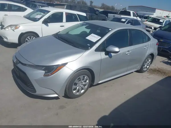 5YFB4MDE8RP166988 2024 TOYOTA COROLLA - Image 2