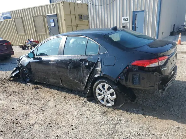 5YFB4MDE8RP169227 2024 TOYOTA COROLLA - Image 2