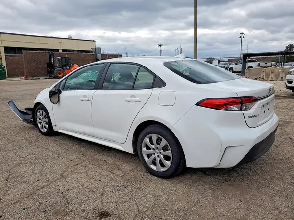 5YFB4MDE8RP169650 2024 TOYOTA COROLLA - Image 2