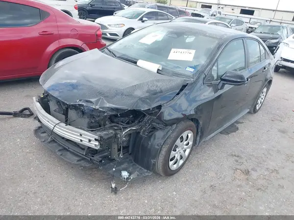 5YFB4MDE8RP174007 2024 TOYOTA COROLLA - Image 2