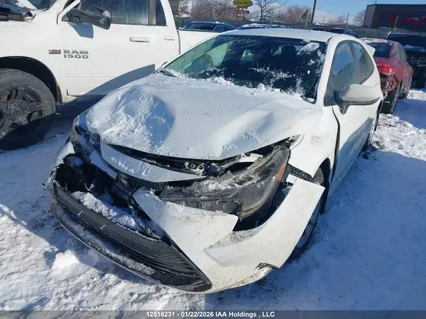 5YFB4MDE8RP181541 2024 TOYOTA COROLLA - Image 2