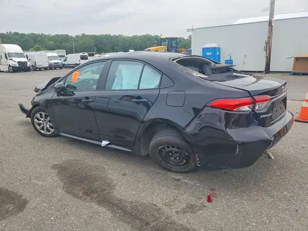 5YFB4MDE8RP182642 2024 TOYOTA COROLLA - Image 2
