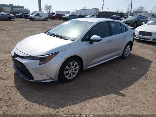 5YFB4MDE8RP183645 2024 TOYOTA COROLLA - Image 2