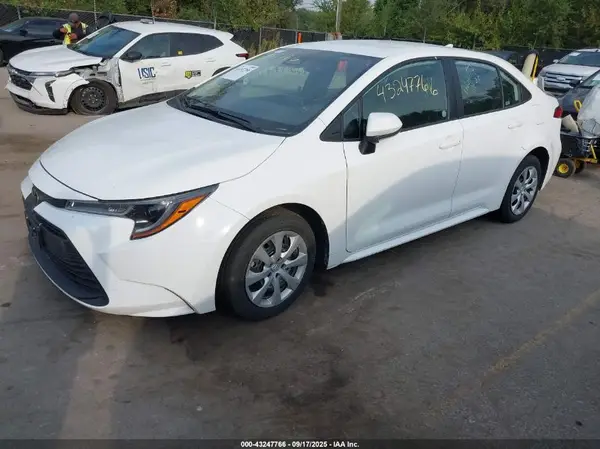 5YFB4MDE8RP184584 2024 TOYOTA COROLLA - Image 2