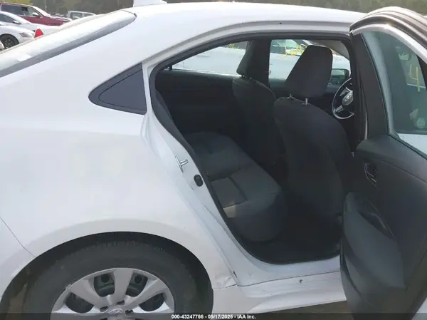 5YFB4MDE8RP184584 2024 TOYOTA COROLLA - Image 8