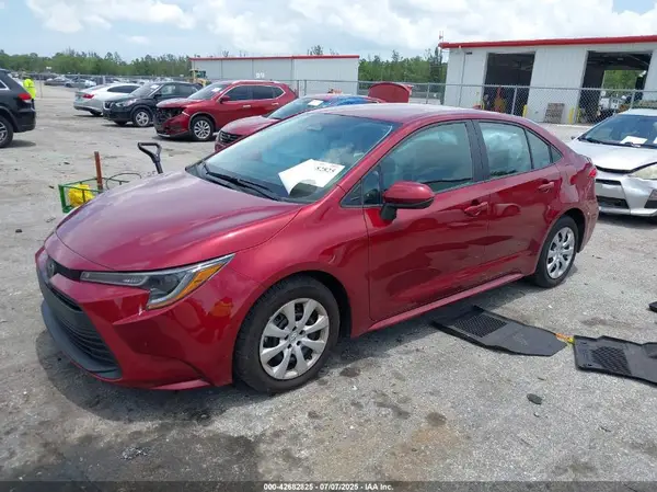 5YFB4MDE8RP185038 2024 TOYOTA COROLLA - Image 2