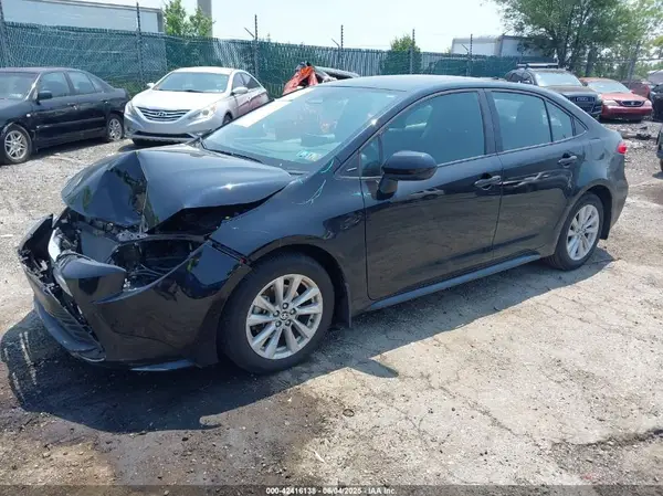 5YFB4MDE8RP188103 2024 TOYOTA COROLLA - Image 2