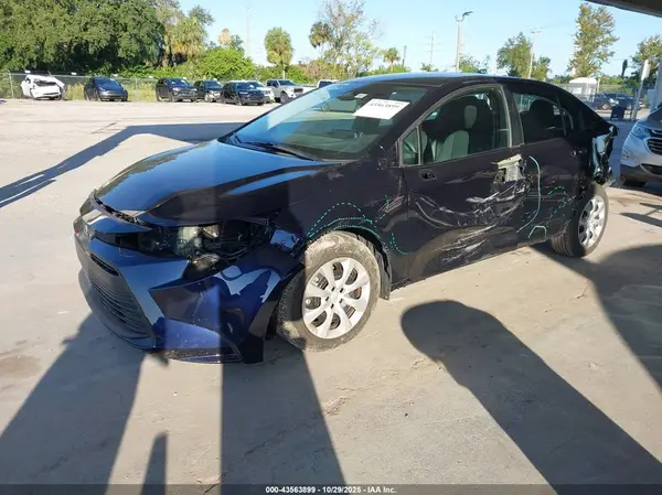 5YFB4MDE8RP189008 2024 TOYOTA COROLLA - Image 2