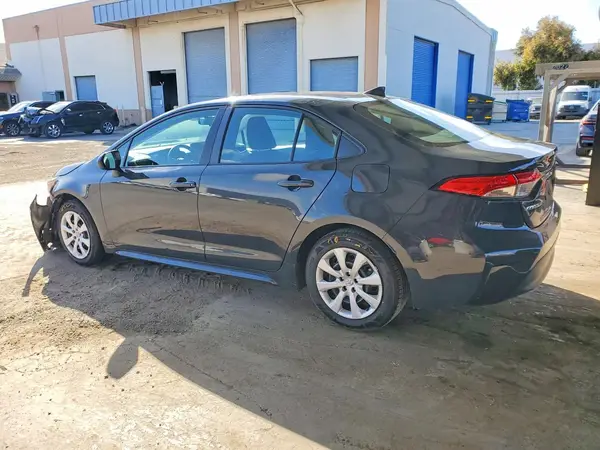 5YFB4MDE8RP189266 2024 TOYOTA COROLLA - Image 2