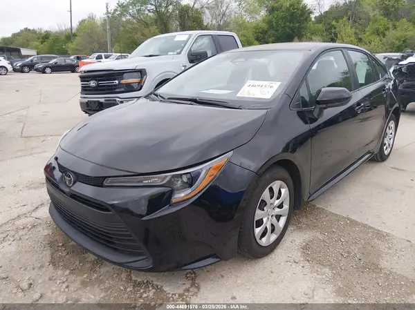5YFB4MDE8RP195536 2024 TOYOTA COROLLA - Image 2