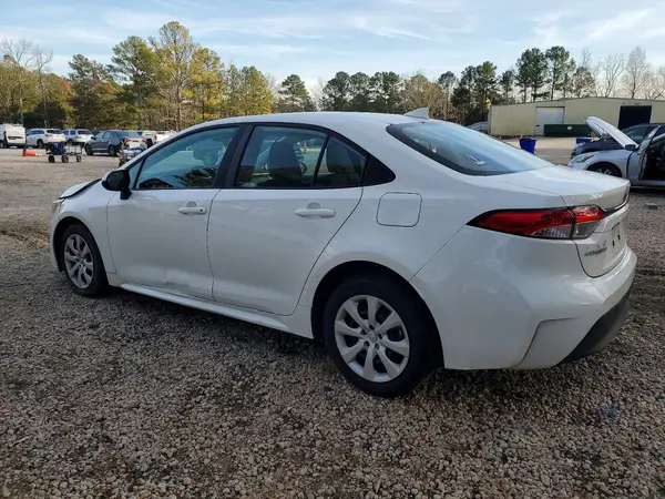 5YFB4MDE8RP196606 2024 TOYOTA COROLLA - Image 2