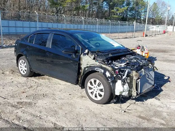 5YFB4MDE8RP197190 2024 TOYOTA COROLLA - Image 1