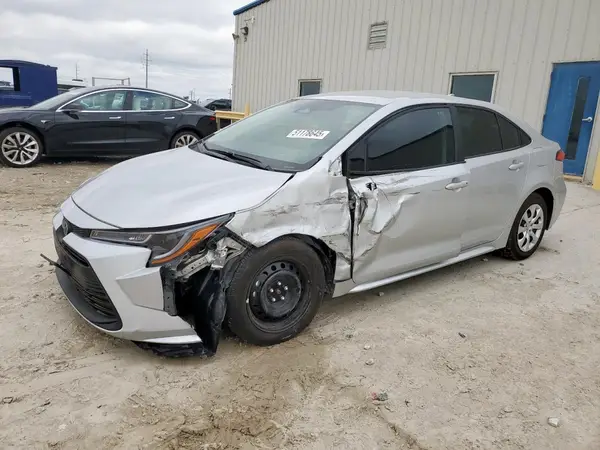 5YFB4MDE8RP200735 2024 TOYOTA COROLLA - Image 1