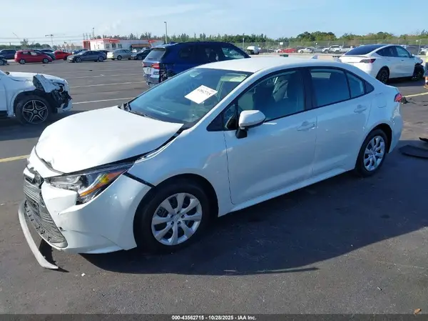 5YFB4MDE8RP202761 2024 TOYOTA COROLLA - Image 2