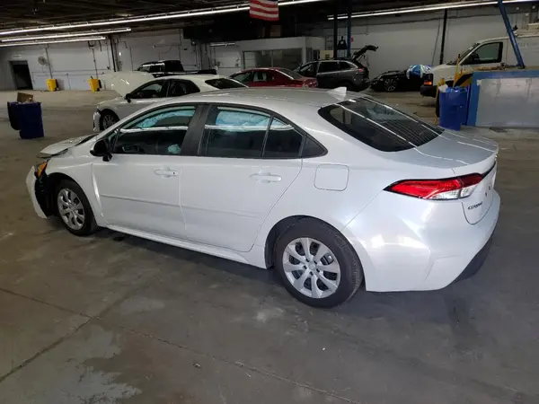 5YFB4MDE8RP210486 2024 TOYOTA COROLLA - Image 2