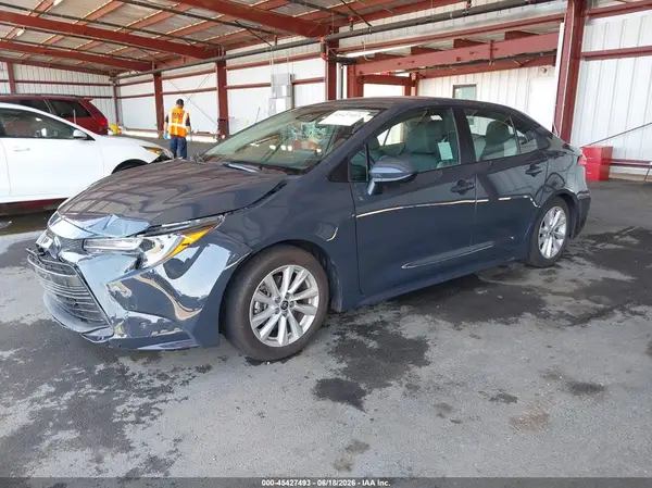 5YFB4MDE8RP212920 2024 TOYOTA COROLLA - Image 2