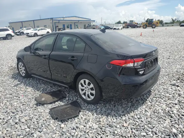 5YFB4MDE8RP215073 2024 TOYOTA COROLLA - Image 2