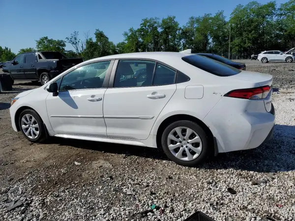 5YFB4MDE8RP216630 2024 TOYOTA COROLLA - Image 2