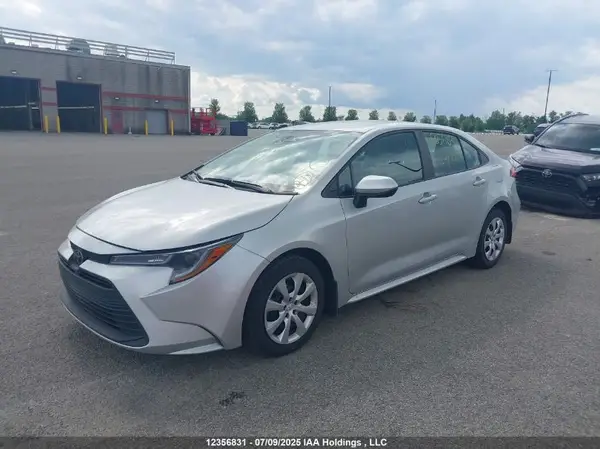 5YFB4MDE8RP219589 2024 TOYOTA COROLLA - Image 2