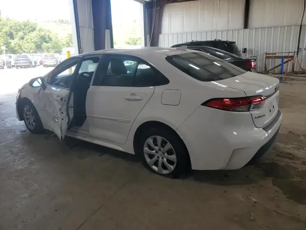 5YFB4MDE8RP220242 2024 TOYOTA COROLLA - Image 2