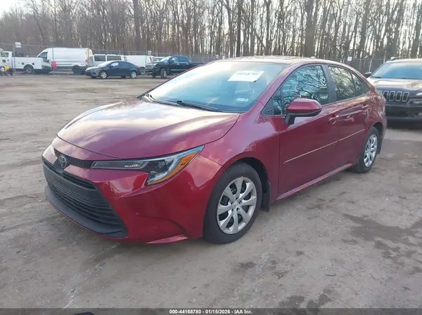 5YFB4MDE8RP220256 2024 TOYOTA COROLLA - Image 2