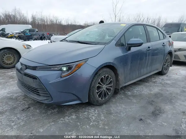 5YFB4MDE8RP222377 2024 TOYOTA COROLLA - Image 2