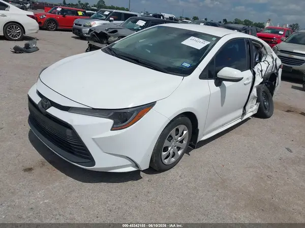 5YFB4MDE8RP222959 2024 TOYOTA COROLLA - Image 2