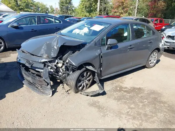 5YFB4MDE8RP223934 2024 TOYOTA COROLLA - Image 2