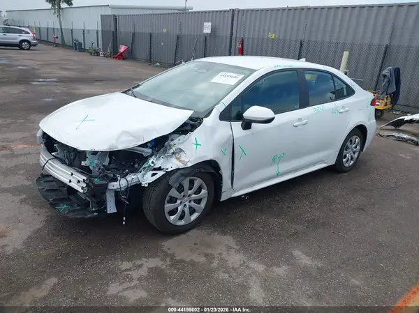 5YFB4MDE8RP224128 2024 TOYOTA COROLLA - Image 2