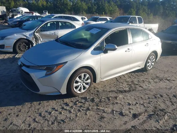 5YFB4MDE8RP224288 2024 TOYOTA COROLLA - Image 2