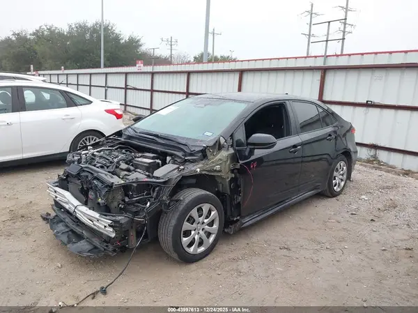 5YFB4MDE8RP224341 2024 TOYOTA COROLLA - Image 2