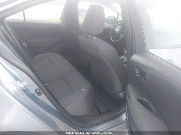 5YFB4MDE8SP237225 2025 TOYOTA COROLLA - Image 8