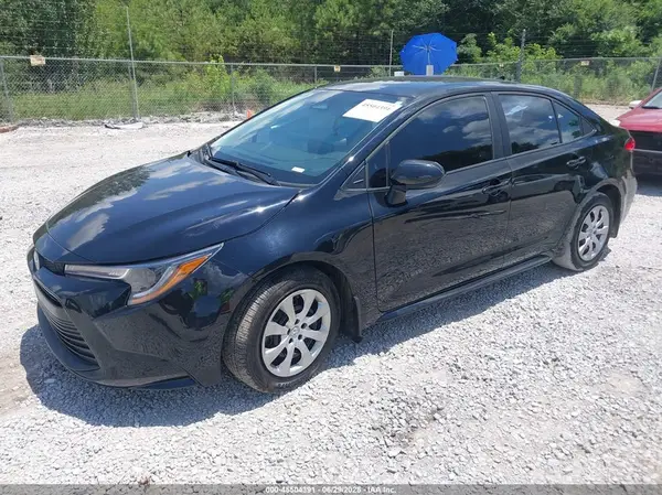5YFB4MDE8SP245700 2025 TOYOTA COROLLA - Image 2