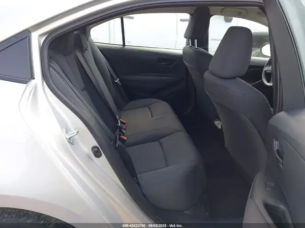 5YFB4MDE8SP250461 2025 TOYOTA COROLLA - Image 8