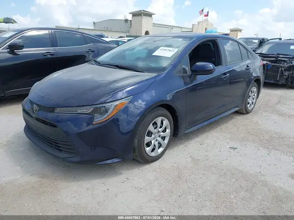 5YFB4MDE8SP258740 2025 TOYOTA COROLLA - Image 2