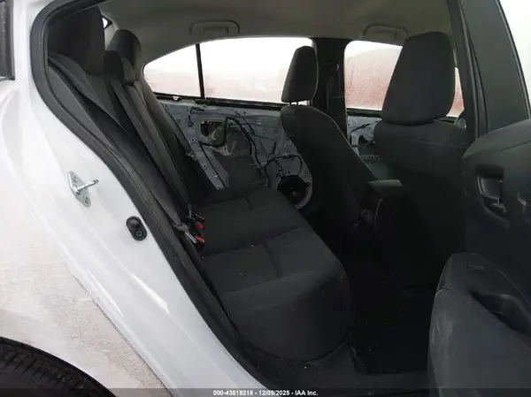 5YFB4MDE8SP258933 2025 TOYOTA COROLLA - Image 8