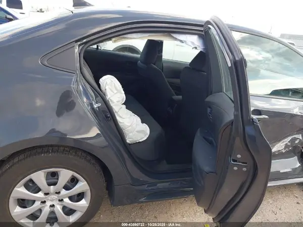 5YFB4MDE8SP259757 2025 TOYOTA COROLLA - Image 8