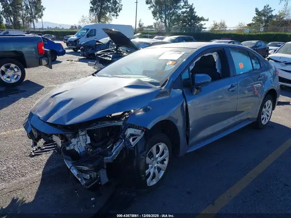 5YFB4MDE8SP260777 2025 TOYOTA COROLLA - Image 2