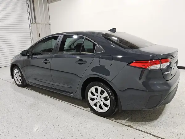 5YFB4MDE8SP261556 2025 TOYOTA COROLLA - Image 2