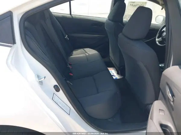 5YFB4MDE8SP266305 2025 TOYOTA COROLLA - Image 8