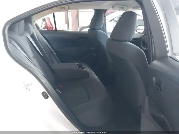 5YFB4MDE8SP267003 2025 TOYOTA COROLLA - Image 8